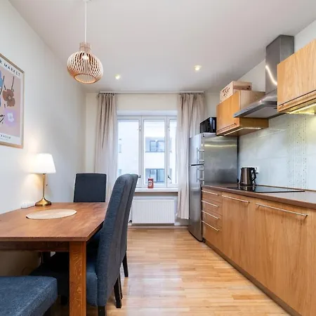 Appartement 5 Min From Port - Free Private Parking - 1br Tallinn