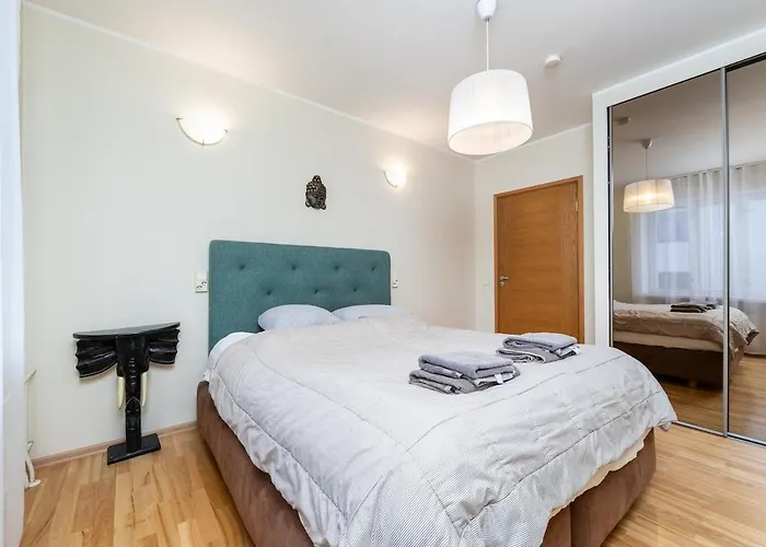 Appartement 5 Min From Port - Free Private Parking - 1br Tallinn